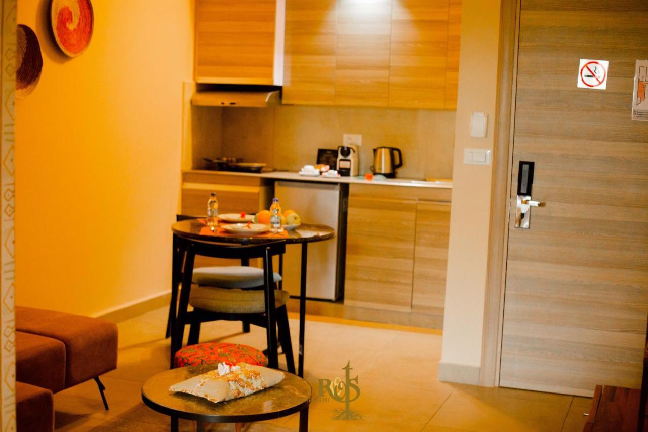 Roots Hotel Apartments Αμπιτζάν Εξωτερικό φωτογραφία