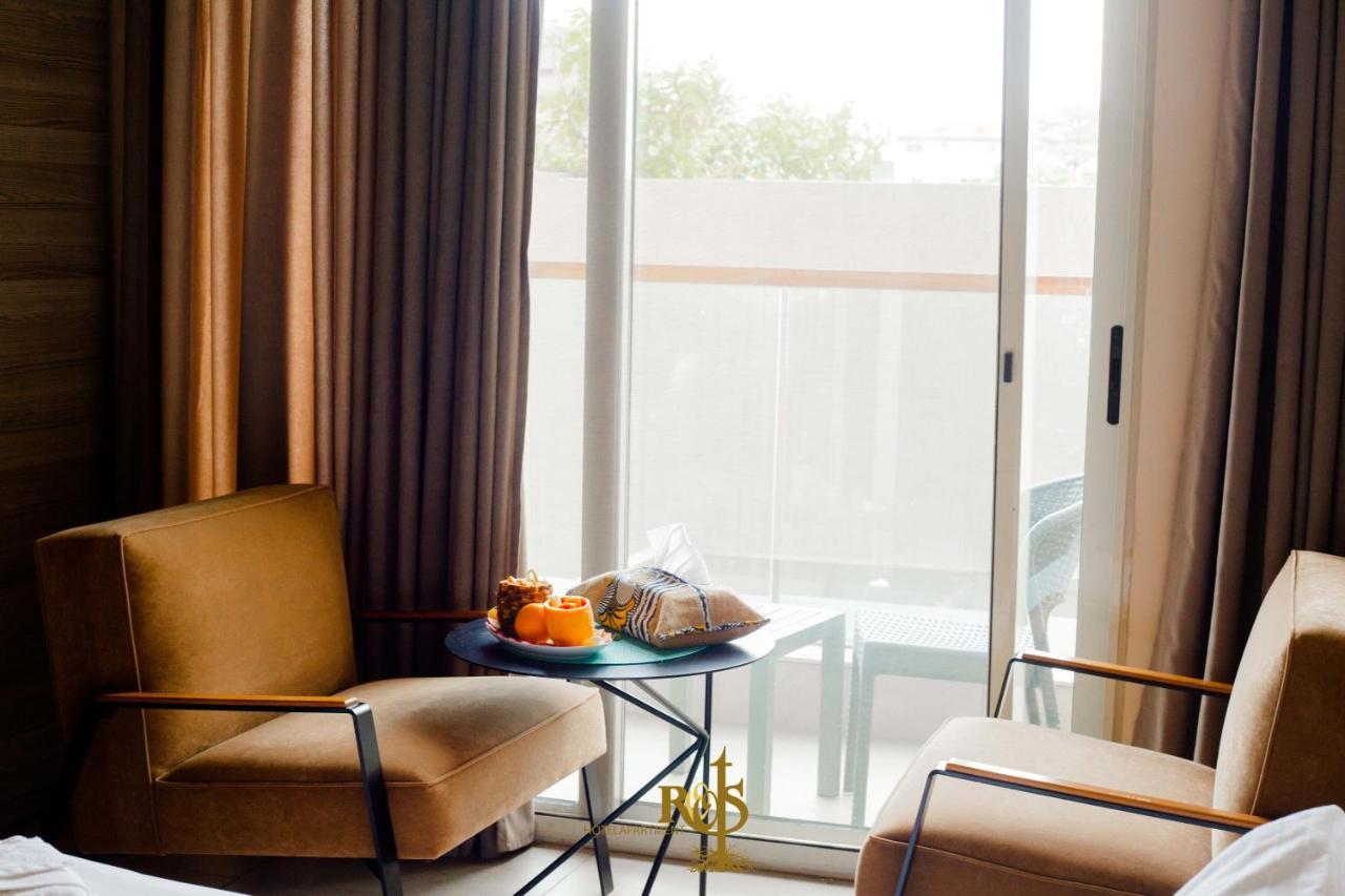 Roots Hotel Apartments Αμπιτζάν Εξωτερικό φωτογραφία