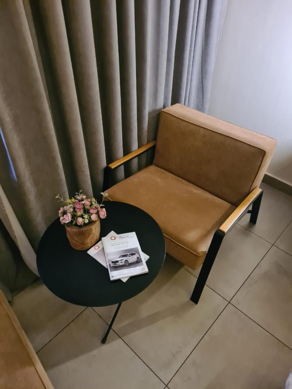 Roots Hotel Apartments Αμπιτζάν Εξωτερικό φωτογραφία