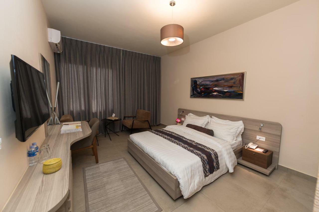 Roots Hotel Apartments Αμπιτζάν Εξωτερικό φωτογραφία