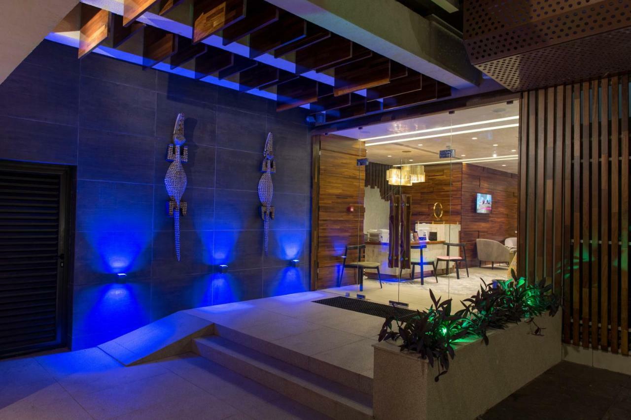 Roots Hotel Apartments Αμπιτζάν Εξωτερικό φωτογραφία